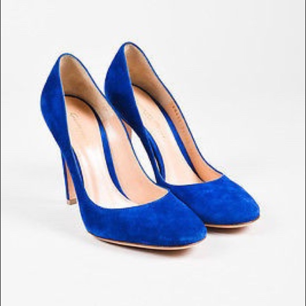 Gianvito Rossi Roma blue suede pump